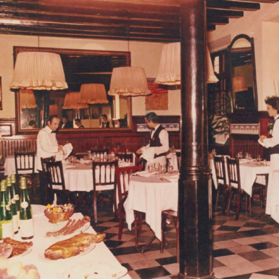 Restaurant 7 Portes · 1