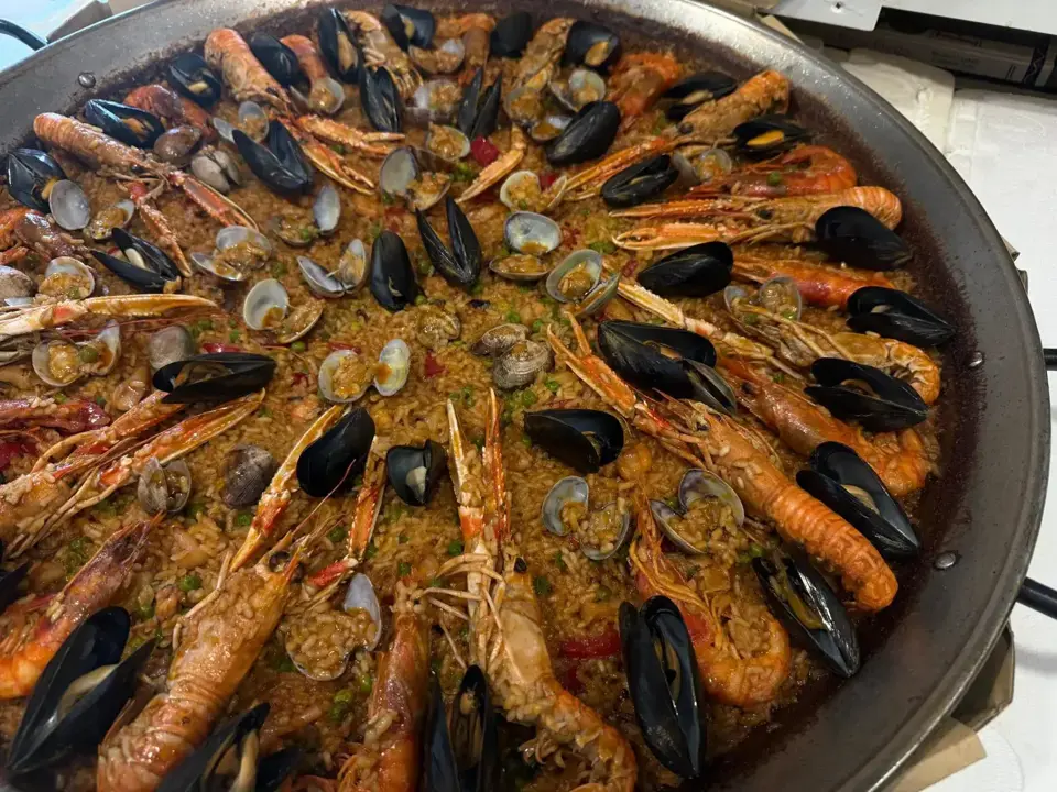 Umm Catering · 14
