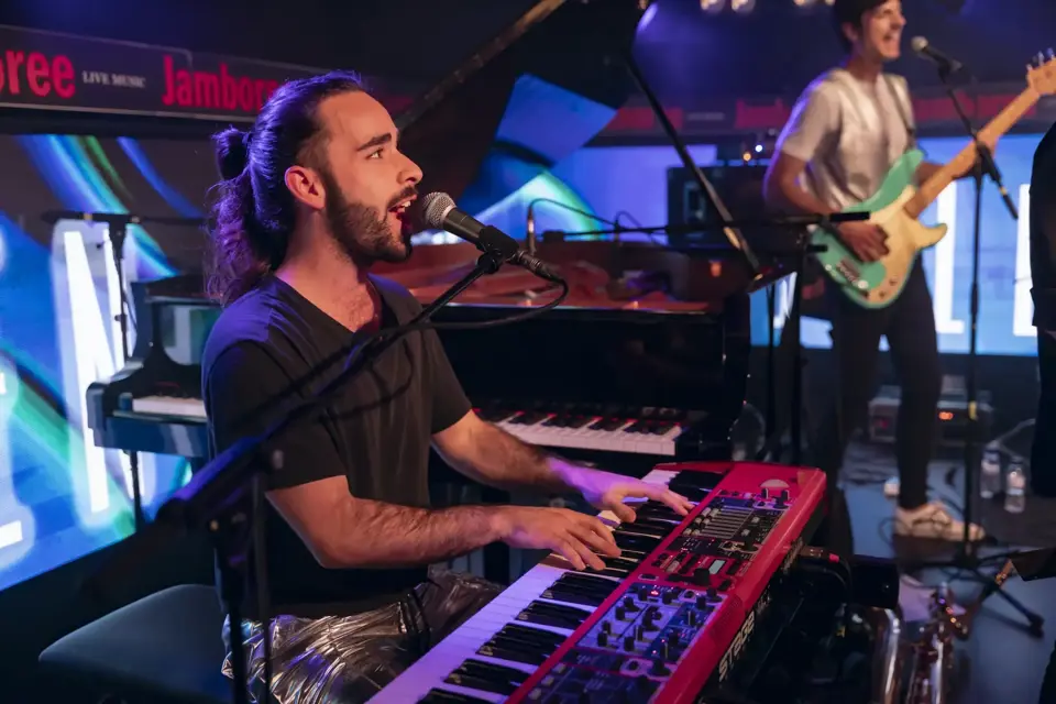 Leen Loud Band, música para eventos · 32