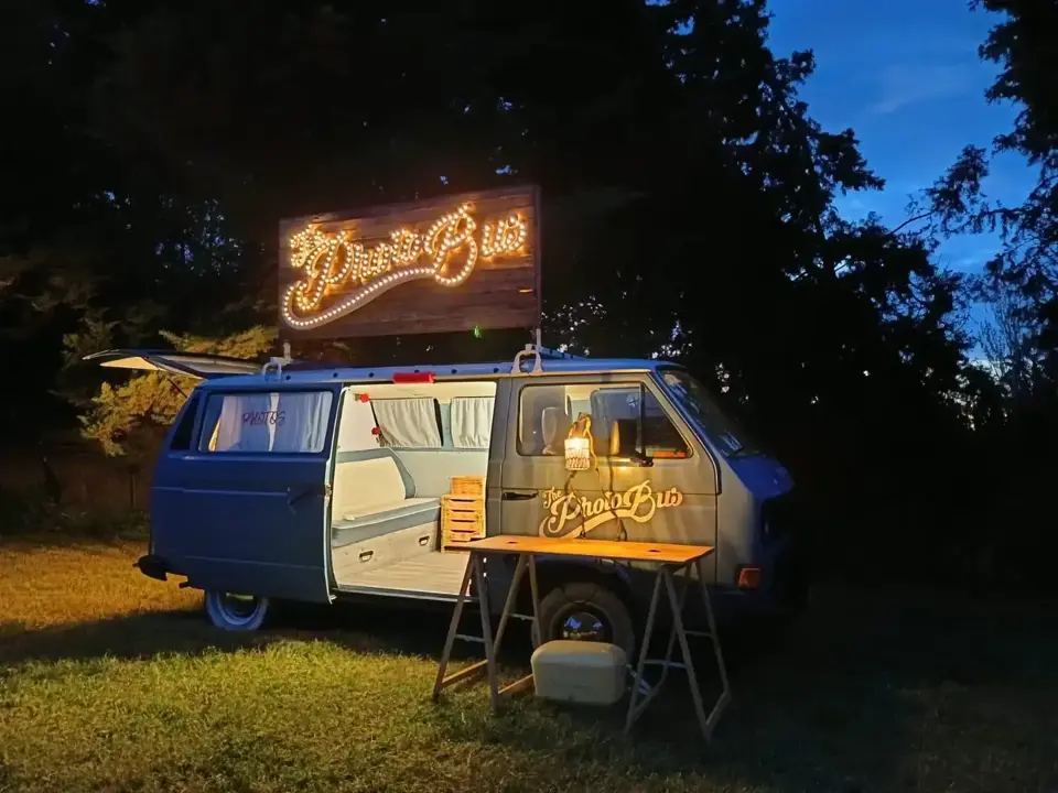The Photo Bus · 5