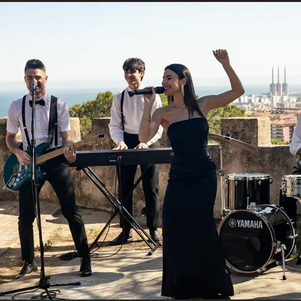 Banda de 4 · 1